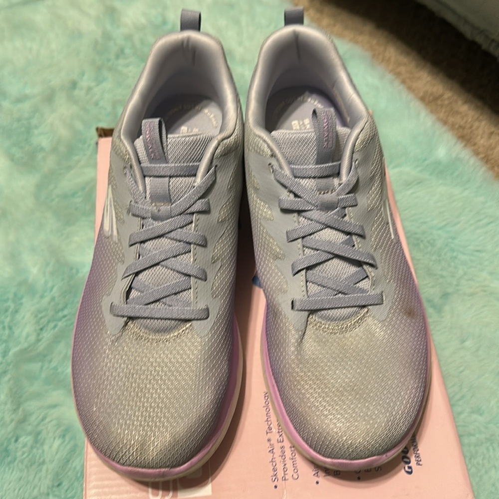 Women’s Skechers GoWalk Air - Picture 4 of 9